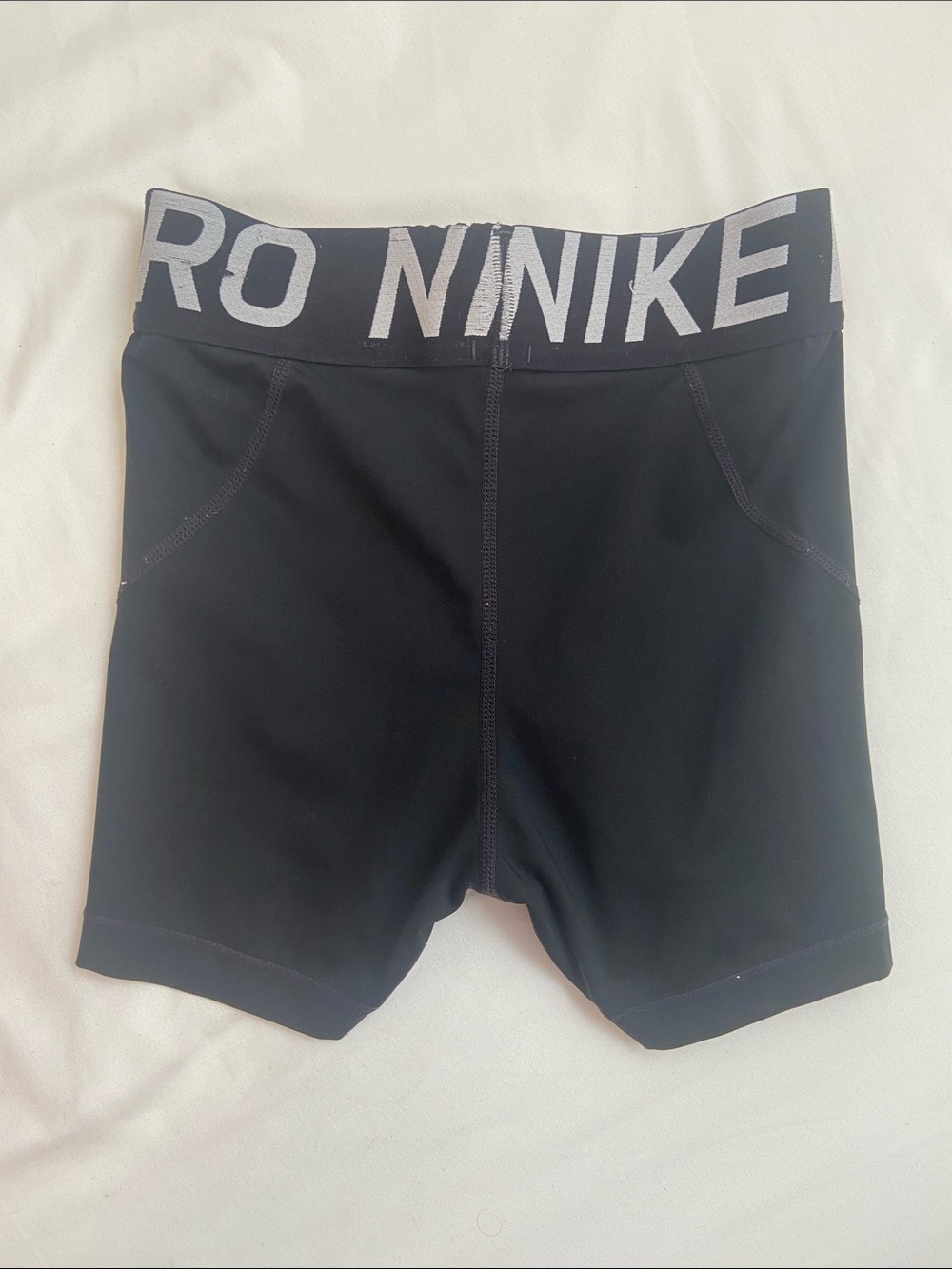 EUC Nike pro 3 inch spandex workout volleyball track athletic shorts black XS - Picture 4 of 5
